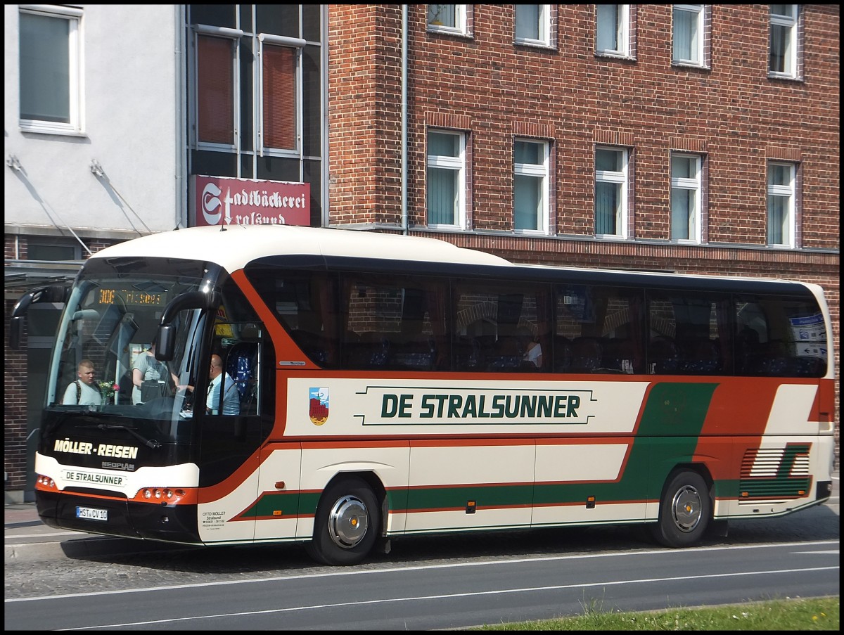 Neoplan Tourliner von De Stralsunner aus Deutschland in Stralsund am 12.06.2013