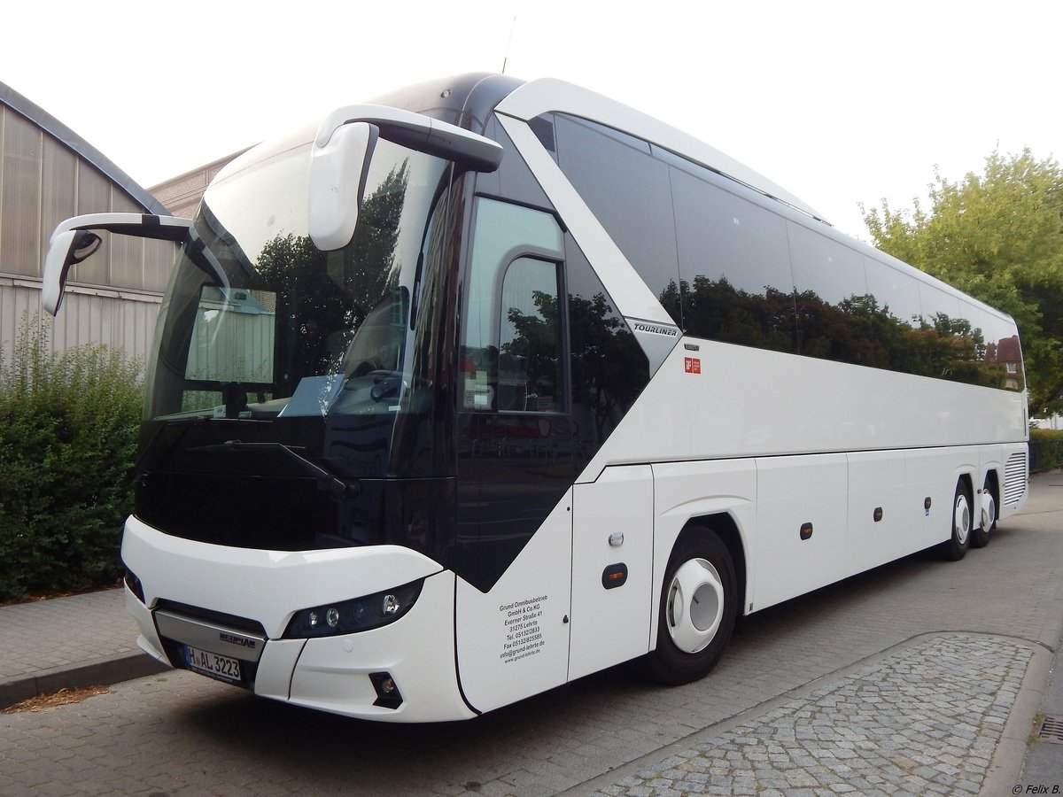 Neoplan Tourliner von Grund aus Deutschland in Neubrandenburg am 26.07.2018
