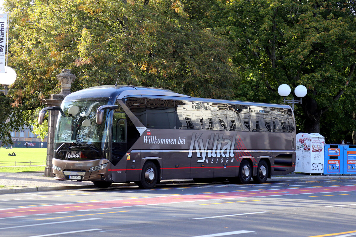 Neoplan Tourliner von Kylltal Reisen am 18.9.2026 in Bonn.