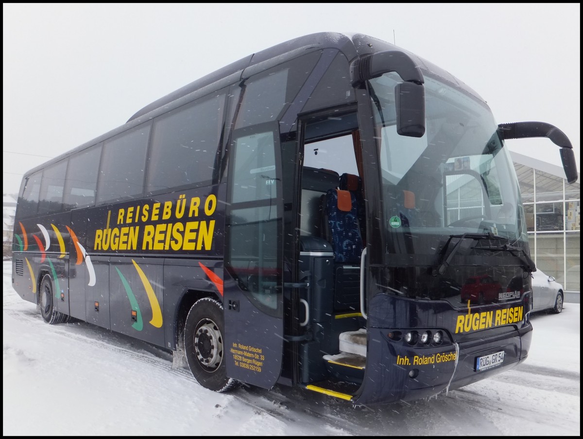 Neoplan Tourliner von Rgen Reisen aus Deutschland in Bergen am 27.01.2014