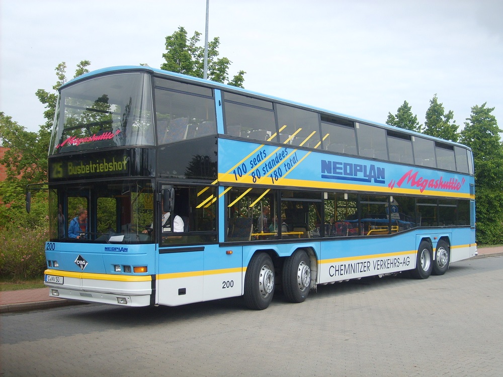 Neoplan	N 4032/4 - Megashuttle - C NV 50 - Wagen 200 - in Chemnitz, Omnibusbetriebshof - am 21-Juni-2015