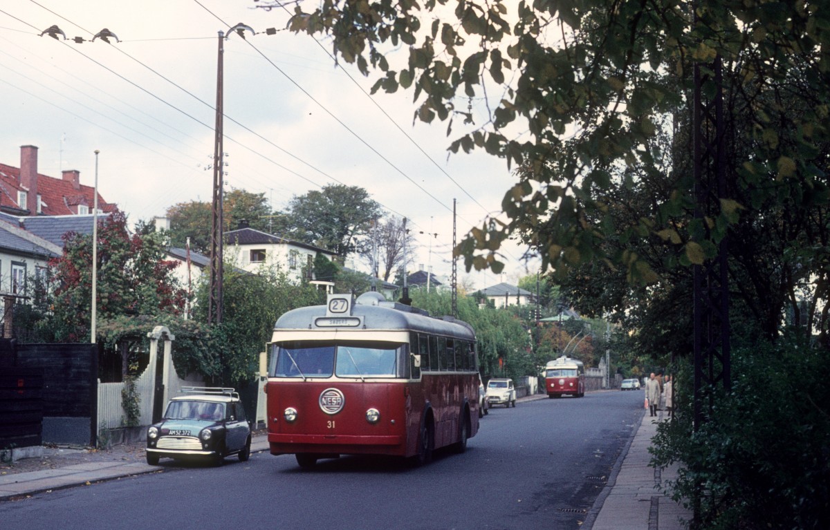 NESA Trolleybus 31 (Sonderfahrt) Skovshoved, Strandvejen am 10. Oktober 1971.