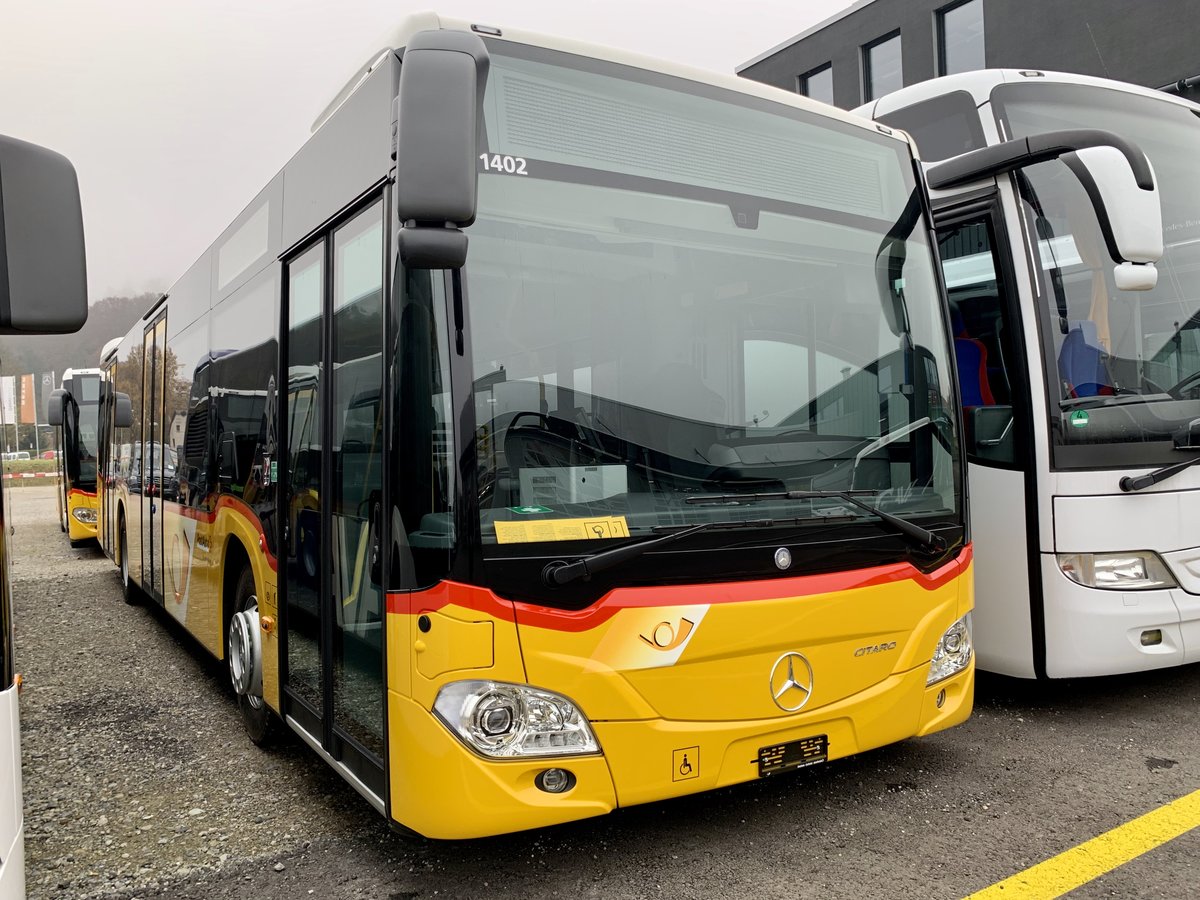 Neuer MB C2 hybrid '11402' für PostAuto Regie Aeschi b. Spiez am 11.11.20 bei Evobus in Winterthur Wülflingen.