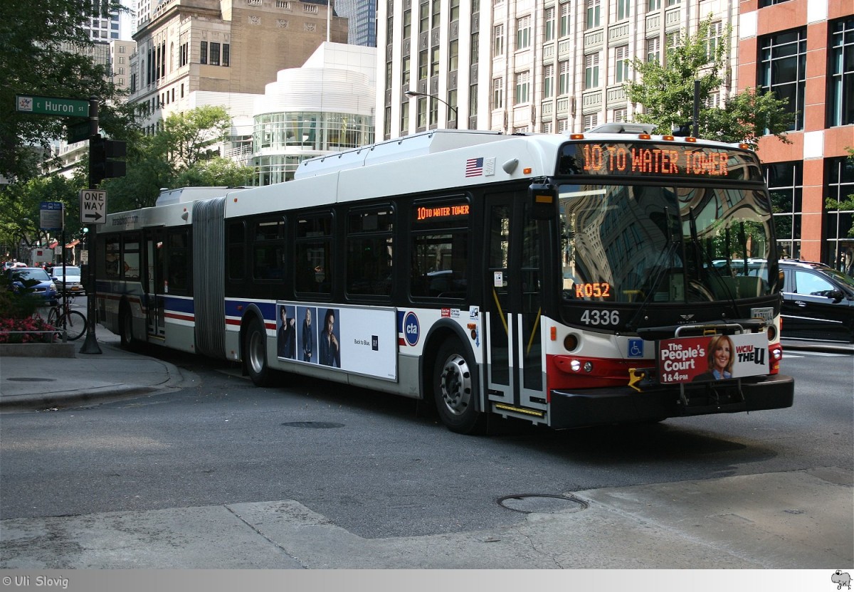 New Flyer DE60LFR  Chicago Transit Authority | CTA Buses & Trains  aufgenommen am 25. August 2013.