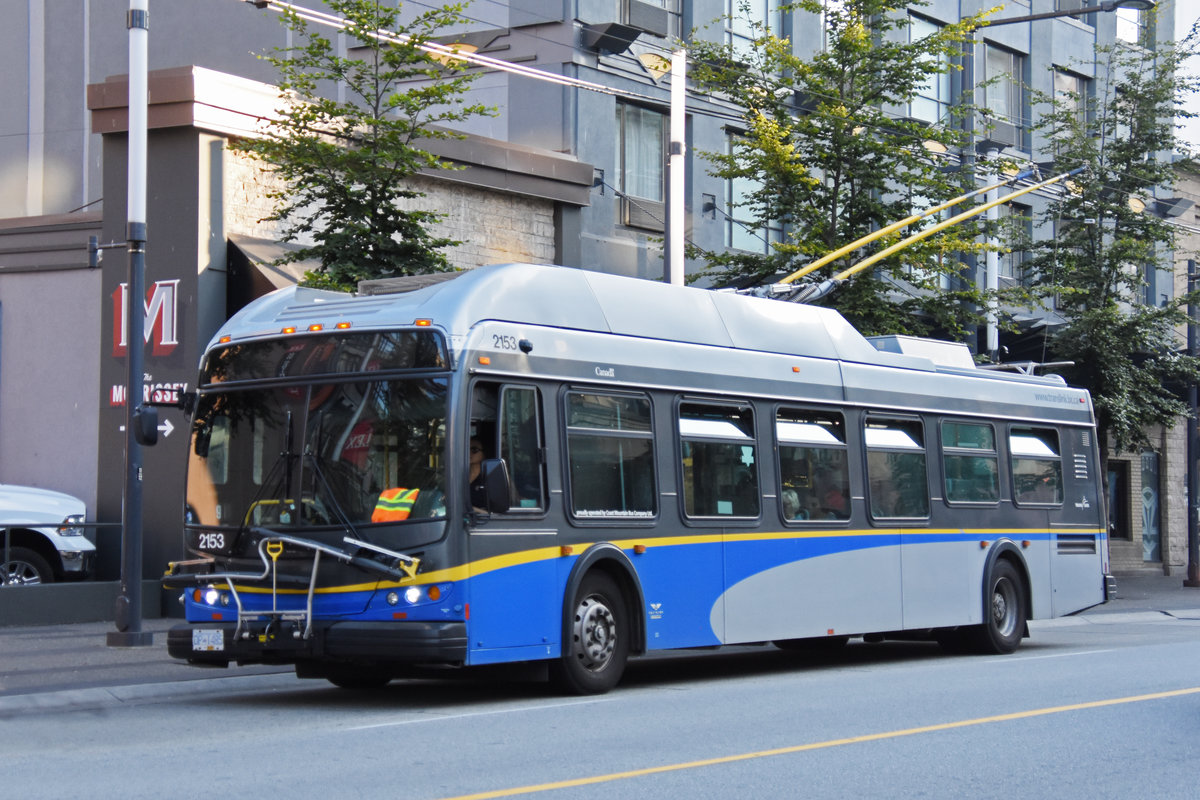 New Flyer Trolleybus E40LFR 2153 unterwegs in Vancouver. Die Aufnahme stammt vom 06.08.2019.