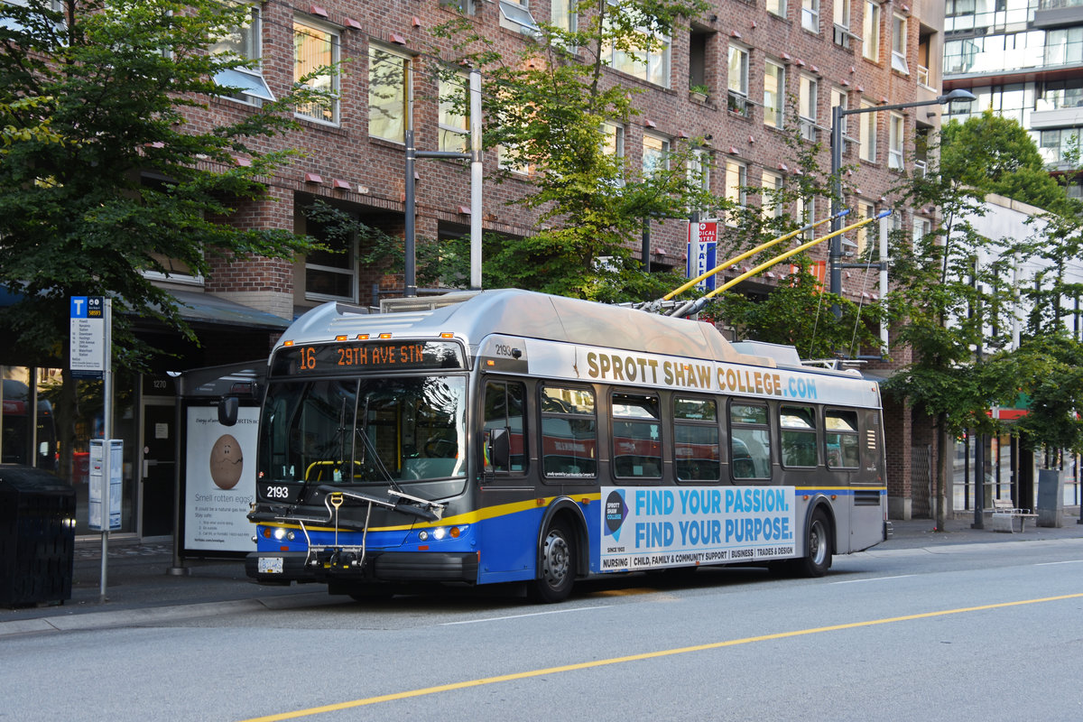 New Flyer Trolleybus E40LFR 2193, auf der Linie 14, unterwegs in Vancouver. Die Aufnahme stammt vom 04.08.2019.