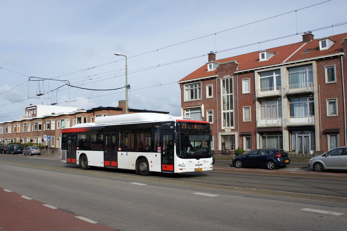 Niederlande / Stadtbus Den Haag: MAN Lion's City CNG (Wagennummer 1100) von HTM Personenvervoer N.V., aufgenommen im April 2016 im Stadtteil Scheveningen in Den Haag.