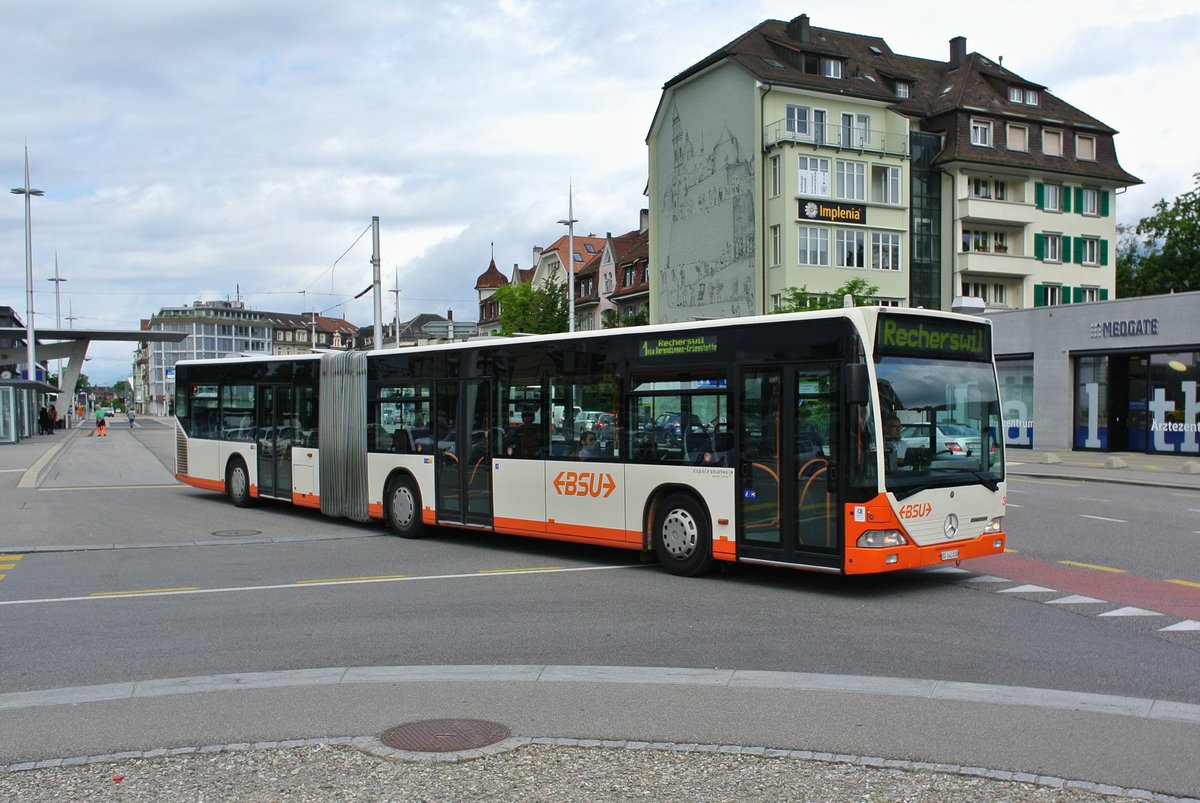 Noch verkehren die 3 alten Citaro I G regelmässig in Solothurn. Wagen Nr. 30 in Solothurn HB auf der Linie 1, 29.06.2016.