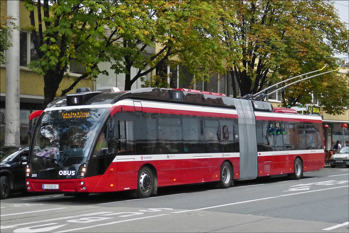 O-Bus Nr.369, Solaris Trollino 18 Metro-Style, Niederflurbus, Batterie als Notantrieb. Seit 2018 in Salzburg im Einsatz.  15.09.2018
