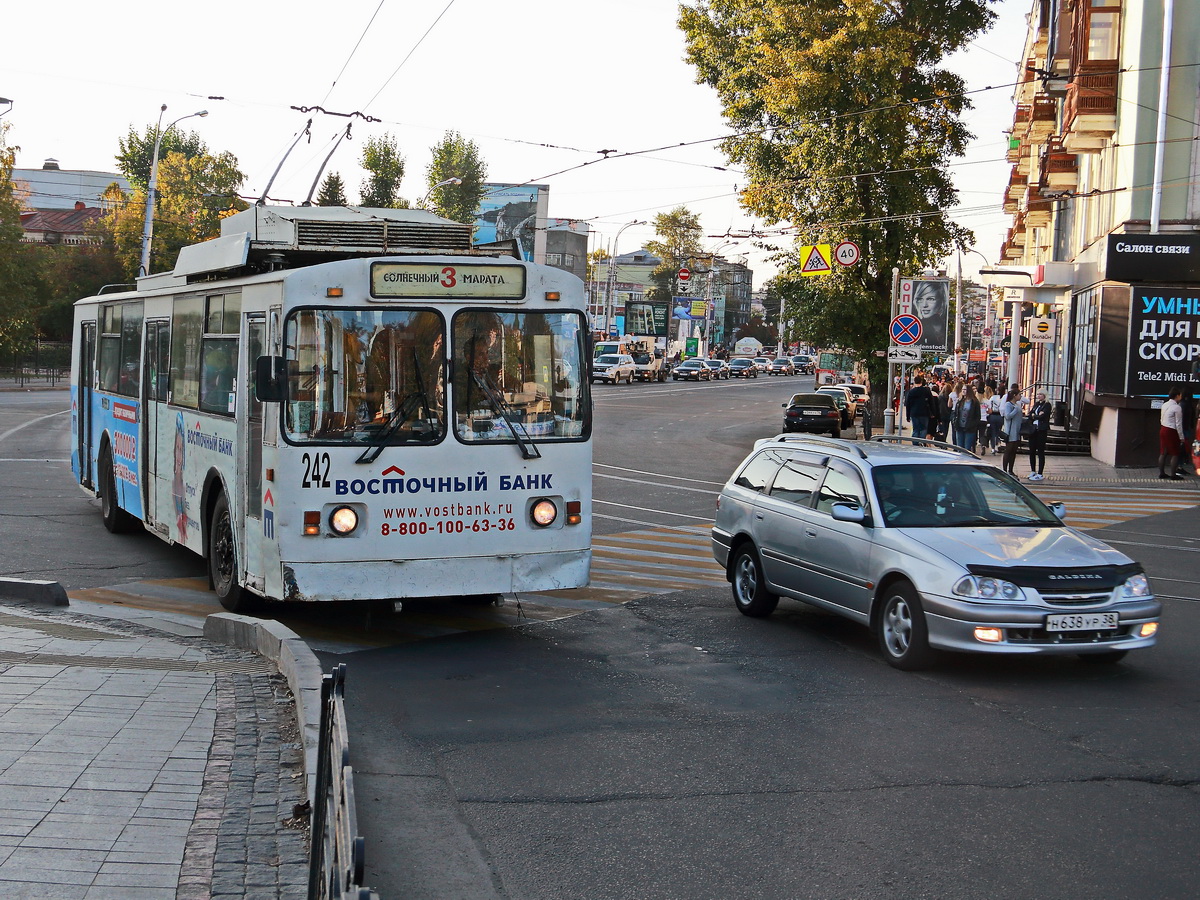 Oberleitungsbus in Irkutsk am 15. September 2017. 