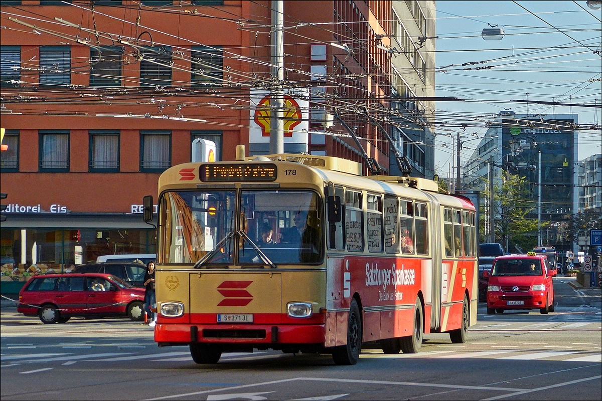Oldtimer O-Bus Nr.178, Hersteller Gräf & Stift, Bj 1985, Typ GE 110 M 16, elektrische Anlage von Kiepe, ist noch regelmäßig in Regelbetrieb in Salzburg zu sehen. 18.09.2018