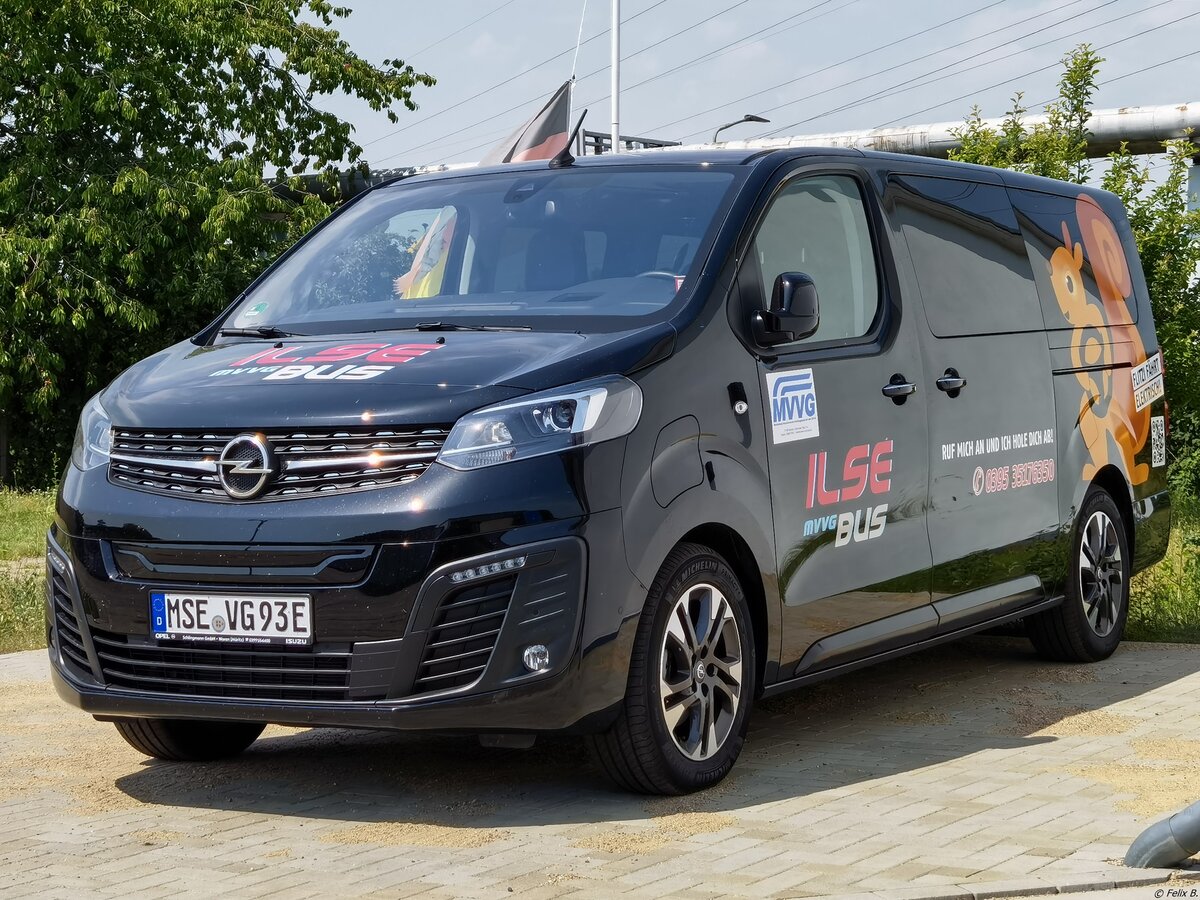 Opel Zafira der MVVG in Neubrandenburg am 03.07.2022