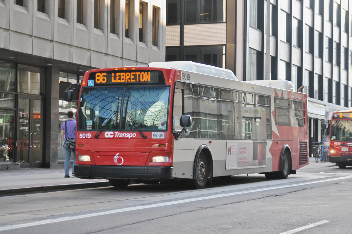 Orion VII Hybrid Bus mit der Nummer 5019, auf der Linie 86, unterwegs in Ottawa. Die Aufnahme stammt vom 17.07.2017.