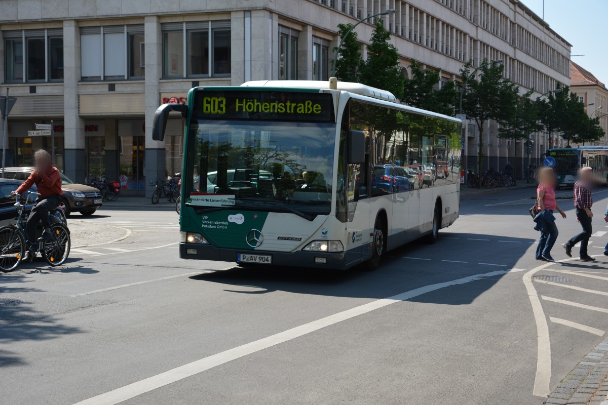 P-AV 904 auf der Linie 603 zur Höhenstraße. Aufgenommen am 30.04.2014 Potsdam Bassinplatz.