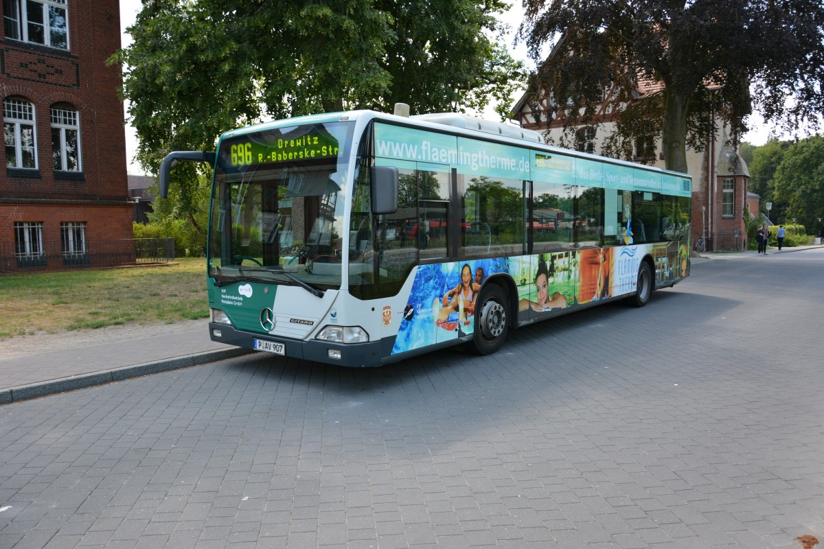 P-AV 907 am Bahnhof Griebnitzsee. Aufgenommen am 17.06.2014.