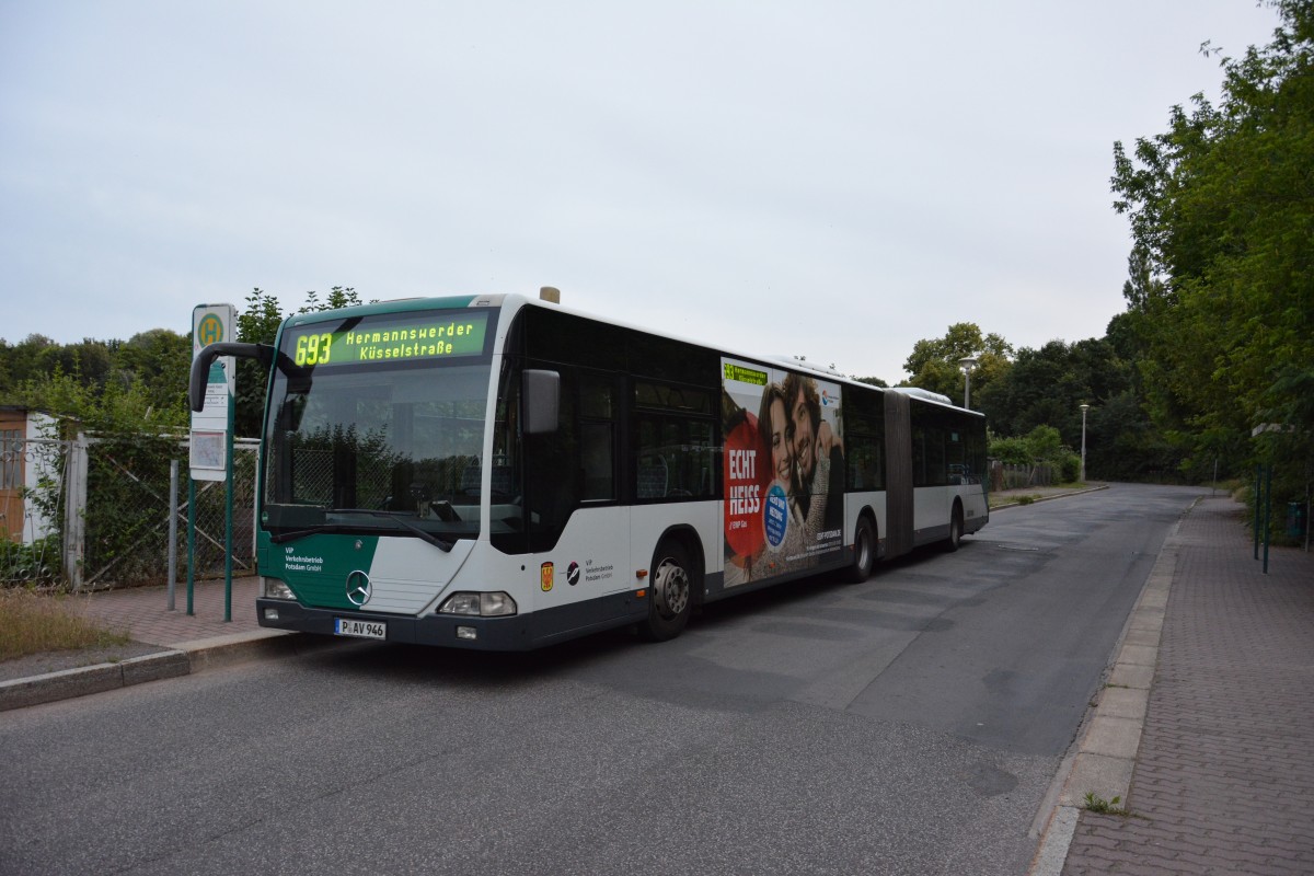 P-AV 946 aufgenommen am 16.06.2014 an der Haltestelle Tornowstraße.