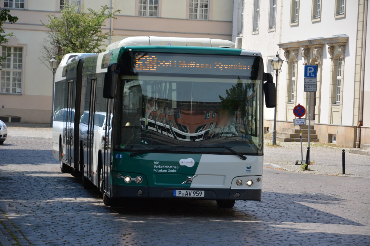 P-AV 959 fährt am 05.07.2014 auf der Linie 638 nach Rathaus Spandau.