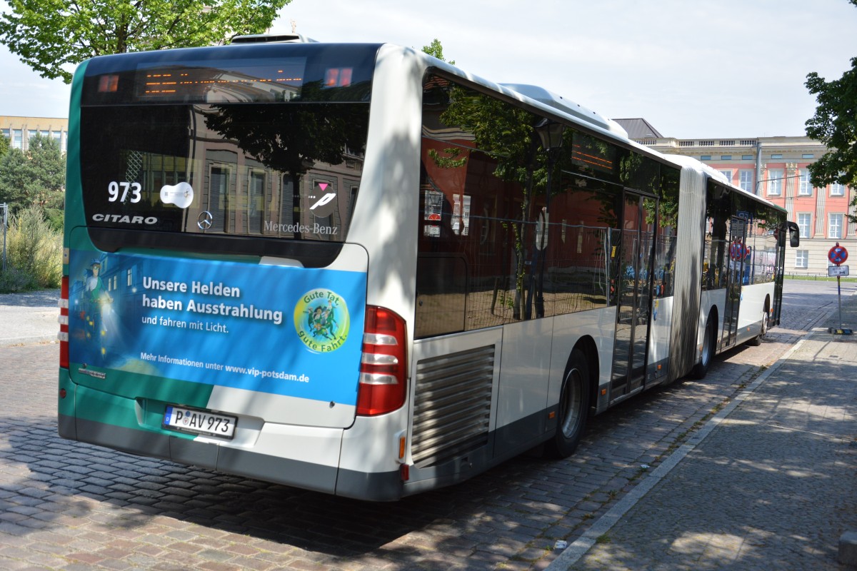 P-AV 973 fährt am 05.07.2014 auf der Linie 605 nach Golm.