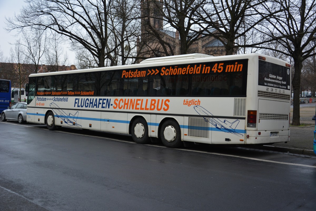 P-GA 127 ist normalerweise als SXF2 unterwegs. Heute aber ebenfalls als Sonderfahrt für Verdi unterwegs. Aufgenommen am 24.03.2014.
