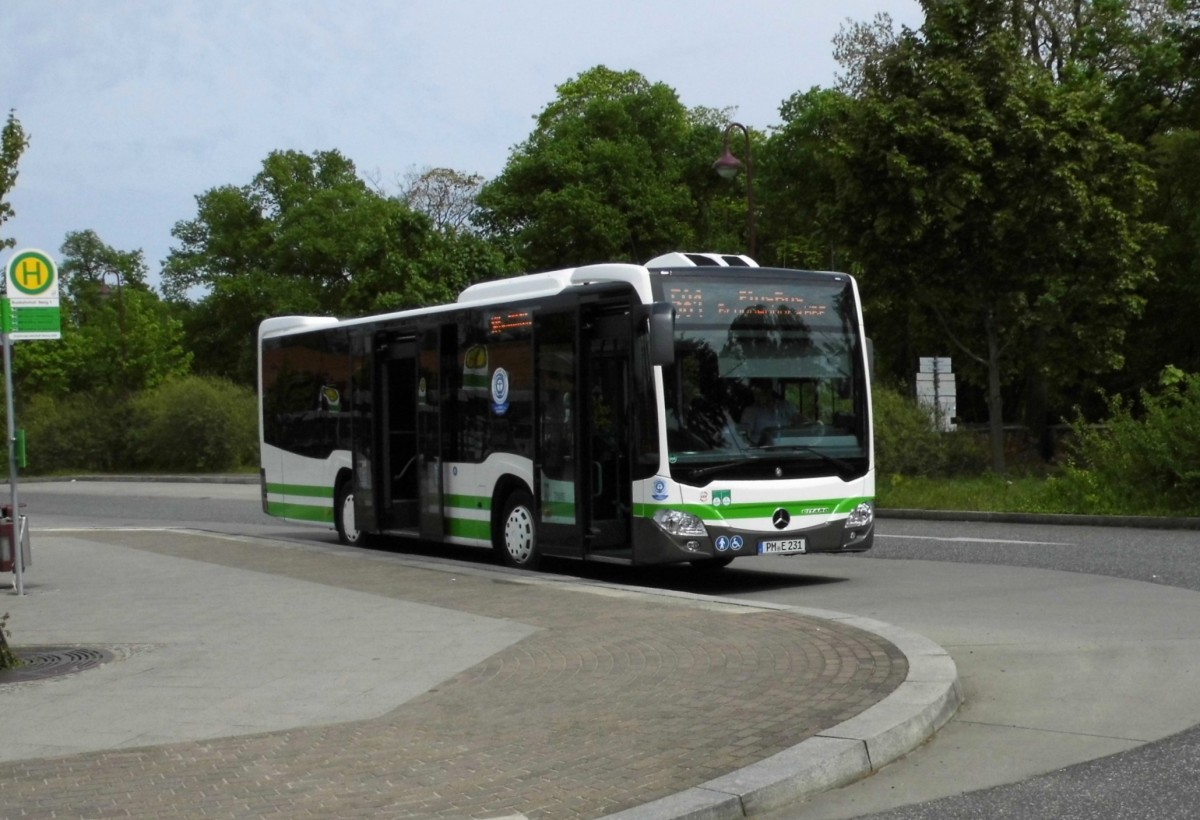 PM E 231, MB Citaro C2 K der VGB am Bad Belziger Busbahnhof, 12.5.15