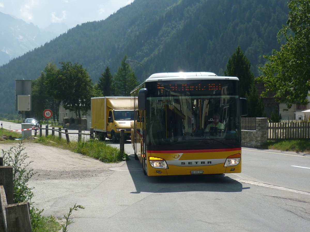 PostAuto Graubnden, 7000 Chur: Setra S 415 NF GR 102'375, am 22. Juli 2013 bei 7602 Casaccia (GR) 



 
