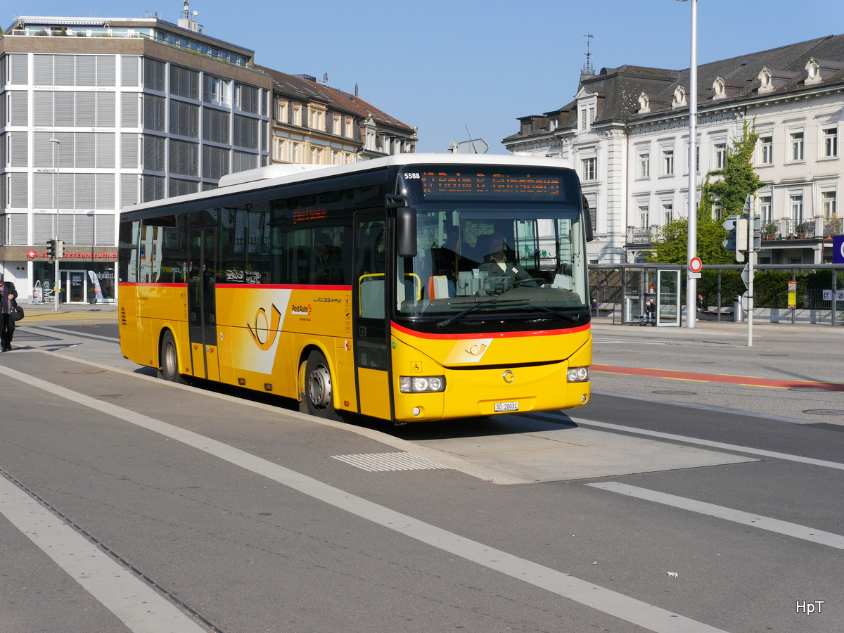 Postauto -  Irisbus Crossway  SO 20031 beim Bahnhof Solothurn am 08.04.2017