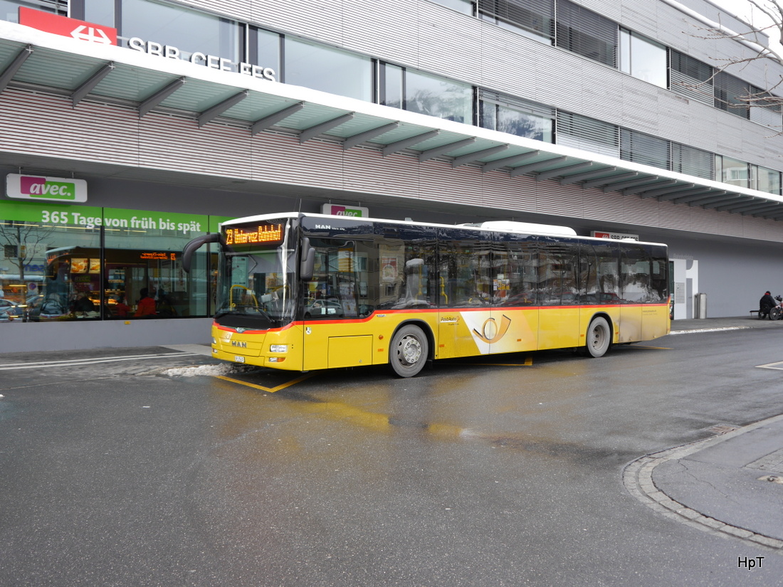 Postauto - MAN Lion`s City  GR 95435 bei den Haltestellen vor dem Bahnhof Landquart am 02.01.2015