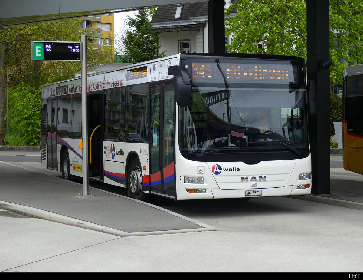 Postauto  - MAN Lion`s City  AG  88571 in Wohlen bei den Bushaltestellen am 24.04.2022