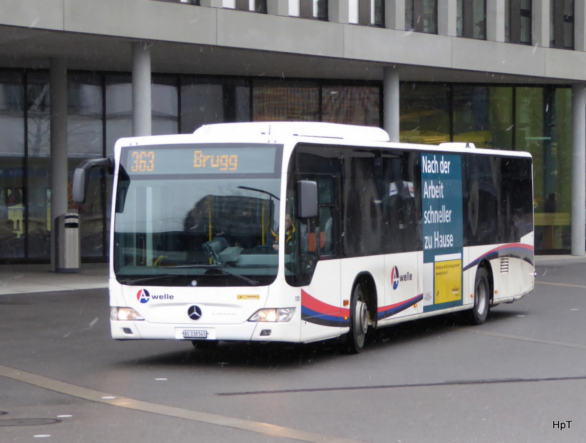 Postauto - Mercedes Citaro  AG  338545 unterwegs auf der Linie 363 in Brugg am 16.01.2016