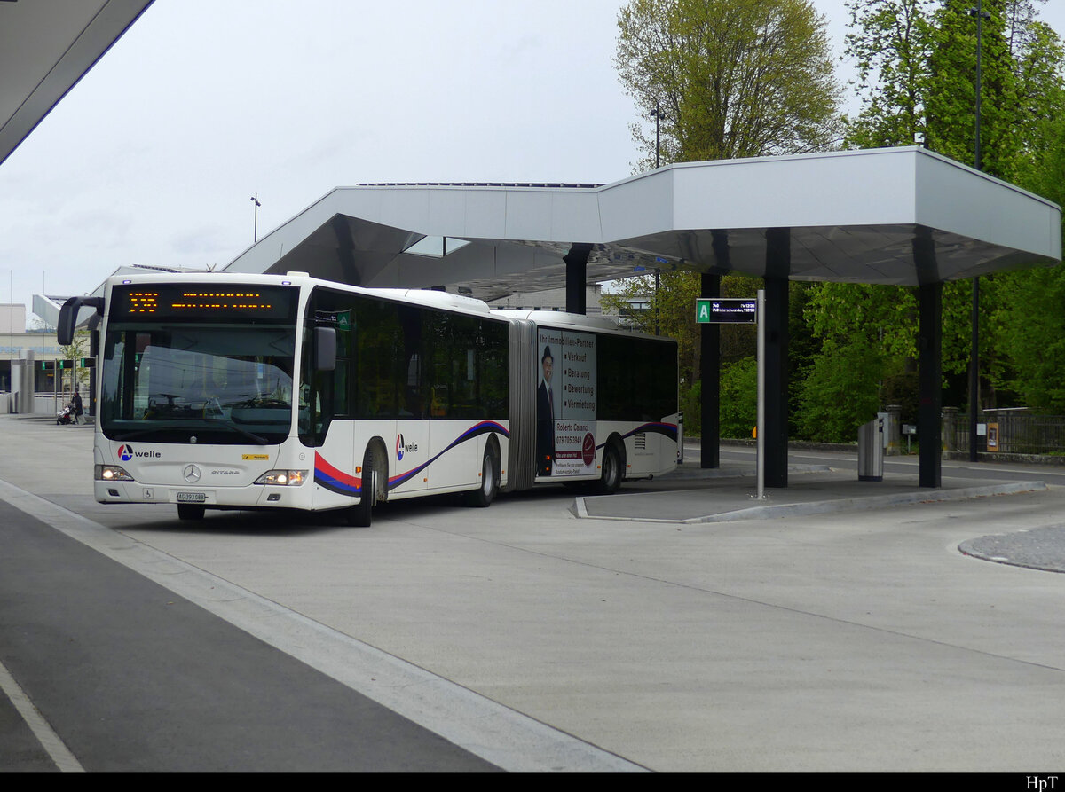 Postauto  - Mercedes Citaro  AG  393088 in Wohlen bei den Bushaltestellen am 24.04.2022