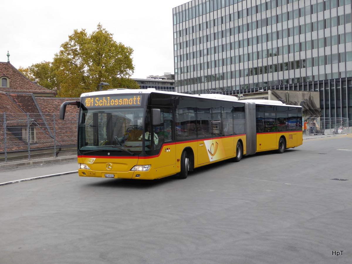 Postauto - Mercedes Citaro BE 560407 in Bern bei den Postautohaltestellen auf dem Dach des Bahnhof Bern am 23.10.2015