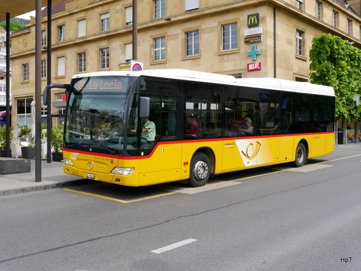 Postauto - Mercedes Citaro  NE  98430 beim Bahnhof in Neuchâtel am 22.05.2016