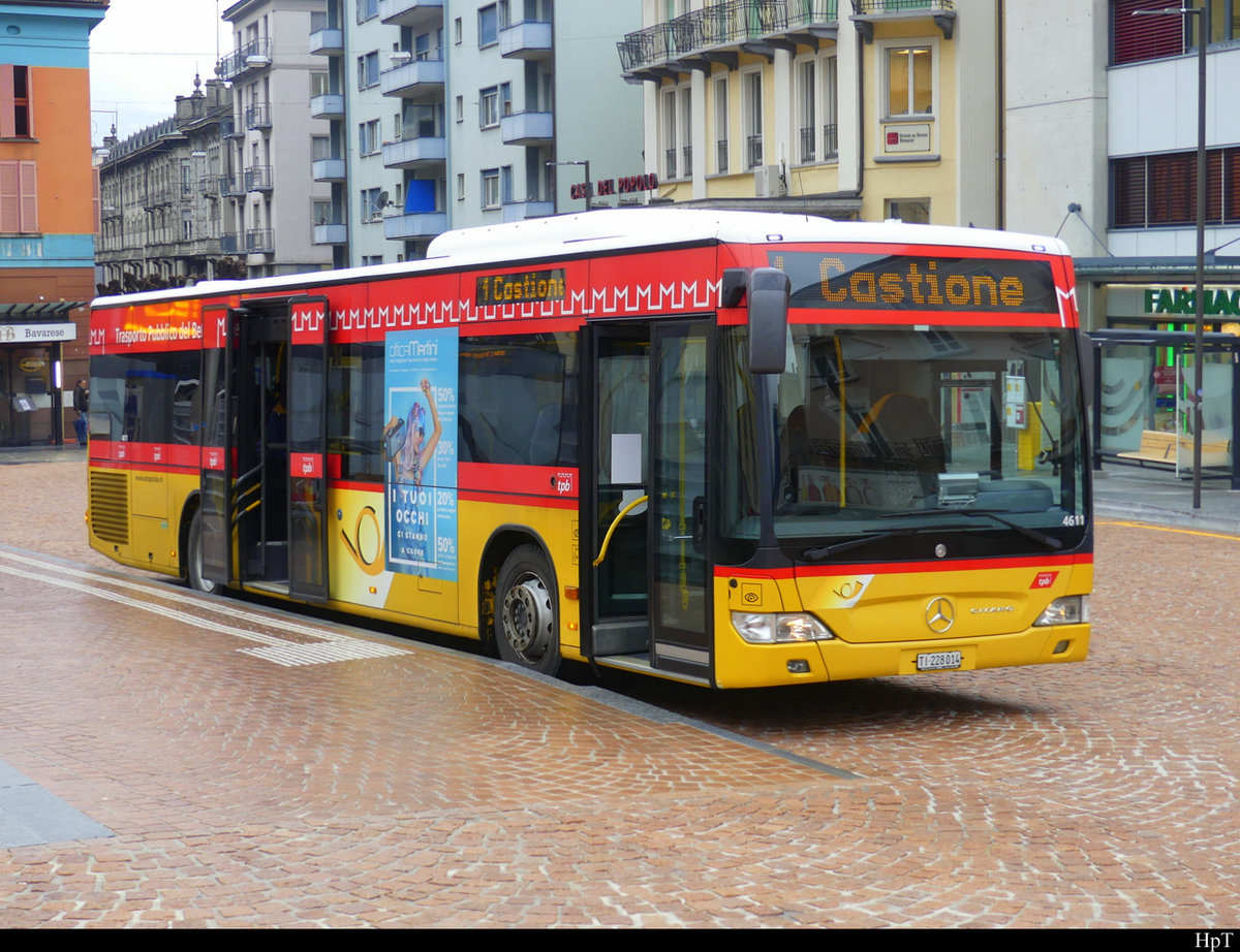 Postauto - Mercedes Citaro  TI 228014 in Bellinzona bei den Bushaltestellen beim Bahnhof am 12.02.2021