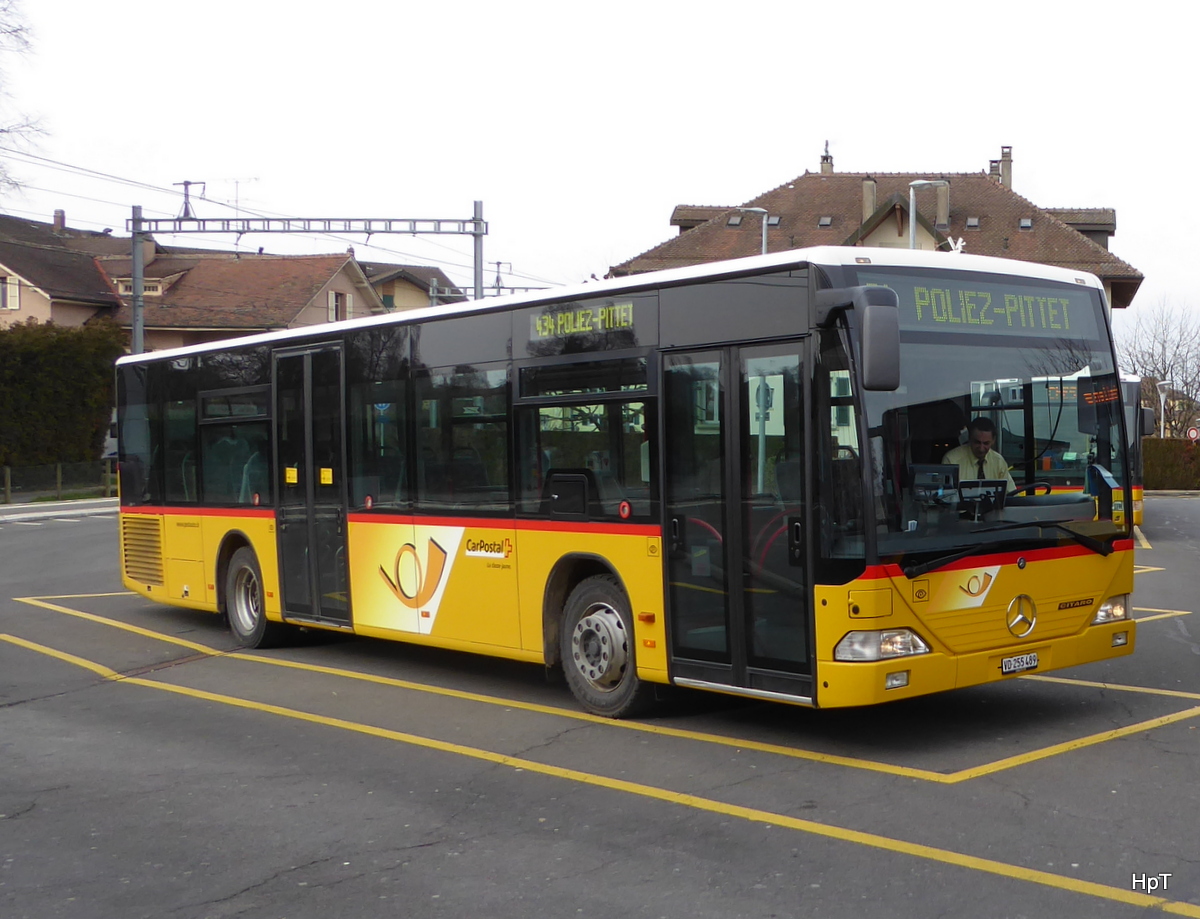 Postauto - Mercedes Citaro  VD  255489 beim Bahnhof in Echallens am 18.02.2016