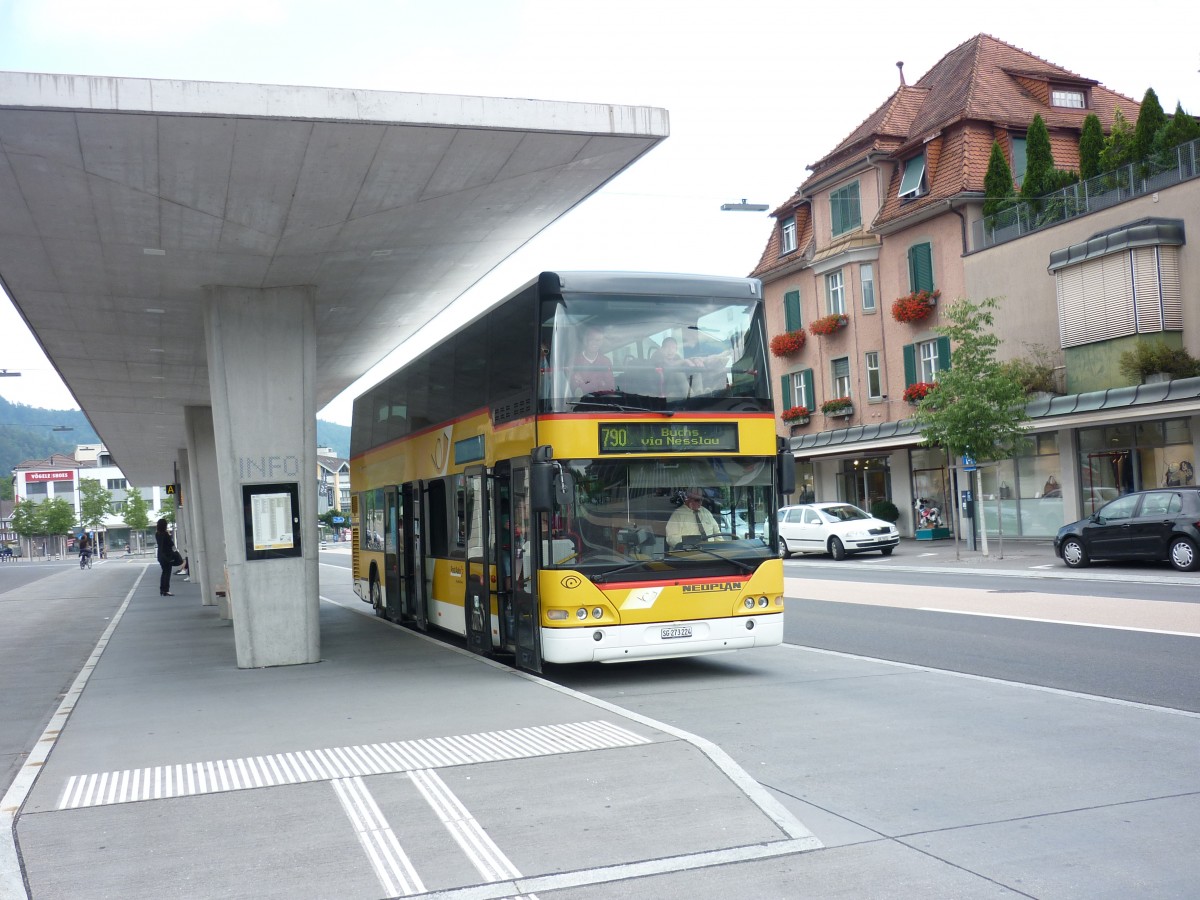 PostAuto Region Ostschweiz: Neoplan N 4426 ((2003) SG 273'224, am 20. August 2015 beim Bahnhof 9657 Wattwil