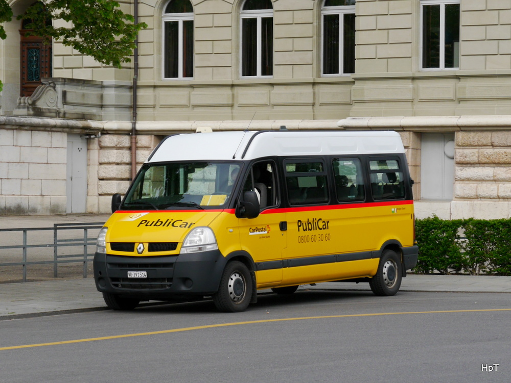 Postauto - Renault Master VD 391514 in Yverdon les Bains am 26.04.2014