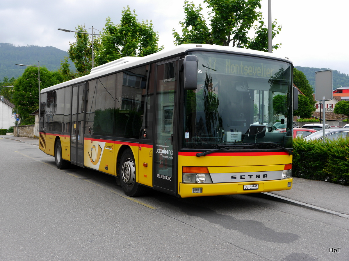 Postauto - Setra S 315 NF JU 32892  in Delémont am 17.05.2018