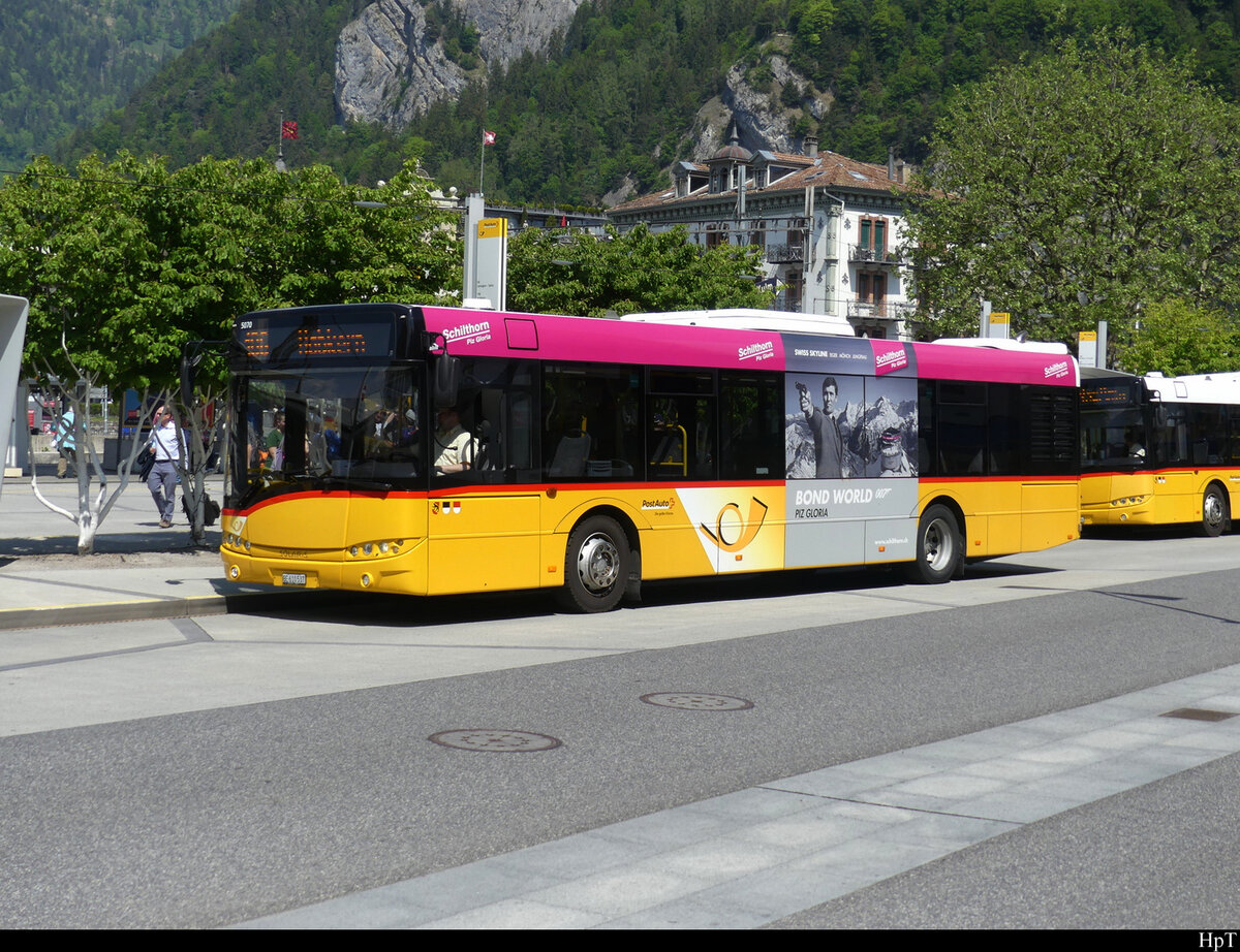 Postauto - Solaris Urbino BE 610537 unterwegs in Interlaken am 14.05.2022
