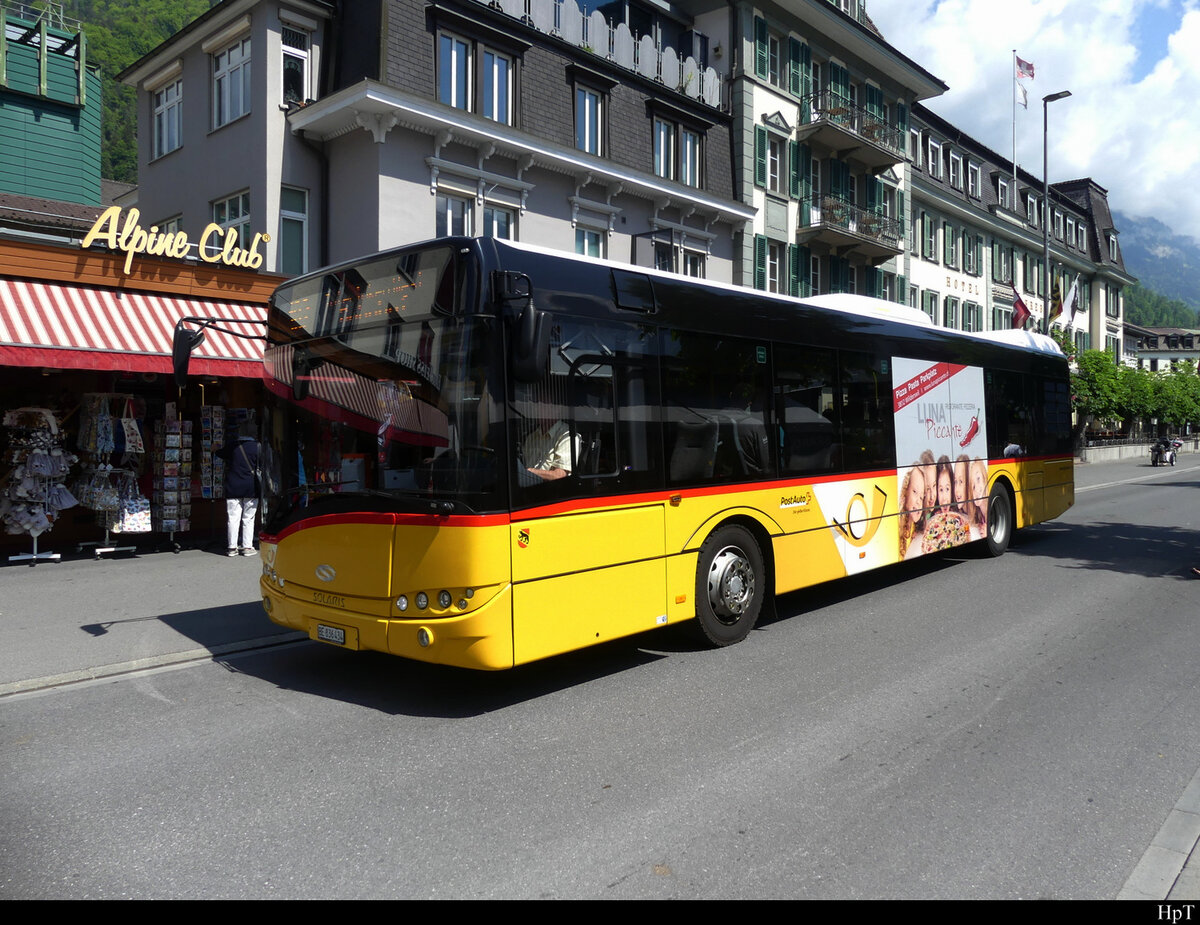 Postauto - Solaris Urbino BE 836434 unterwegs in Interlaken am 14.05.2022