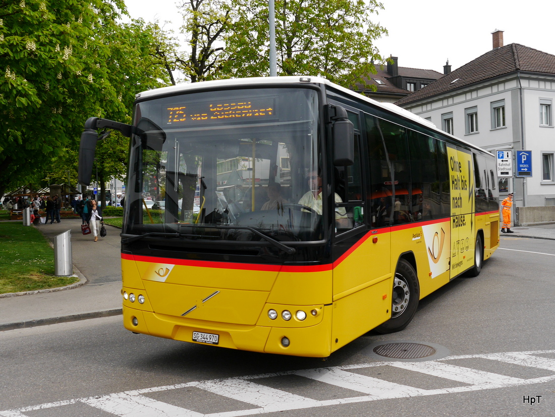 Postauto - Volvo 8700  SG  344970 unterwegs auf der Linie 725 in der Stadt Will am 25.04.2015