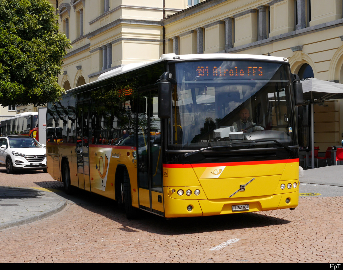 Postauto - Volvo 8900  TI  241034 unterwegs in Belinzona am 16.05.2019
