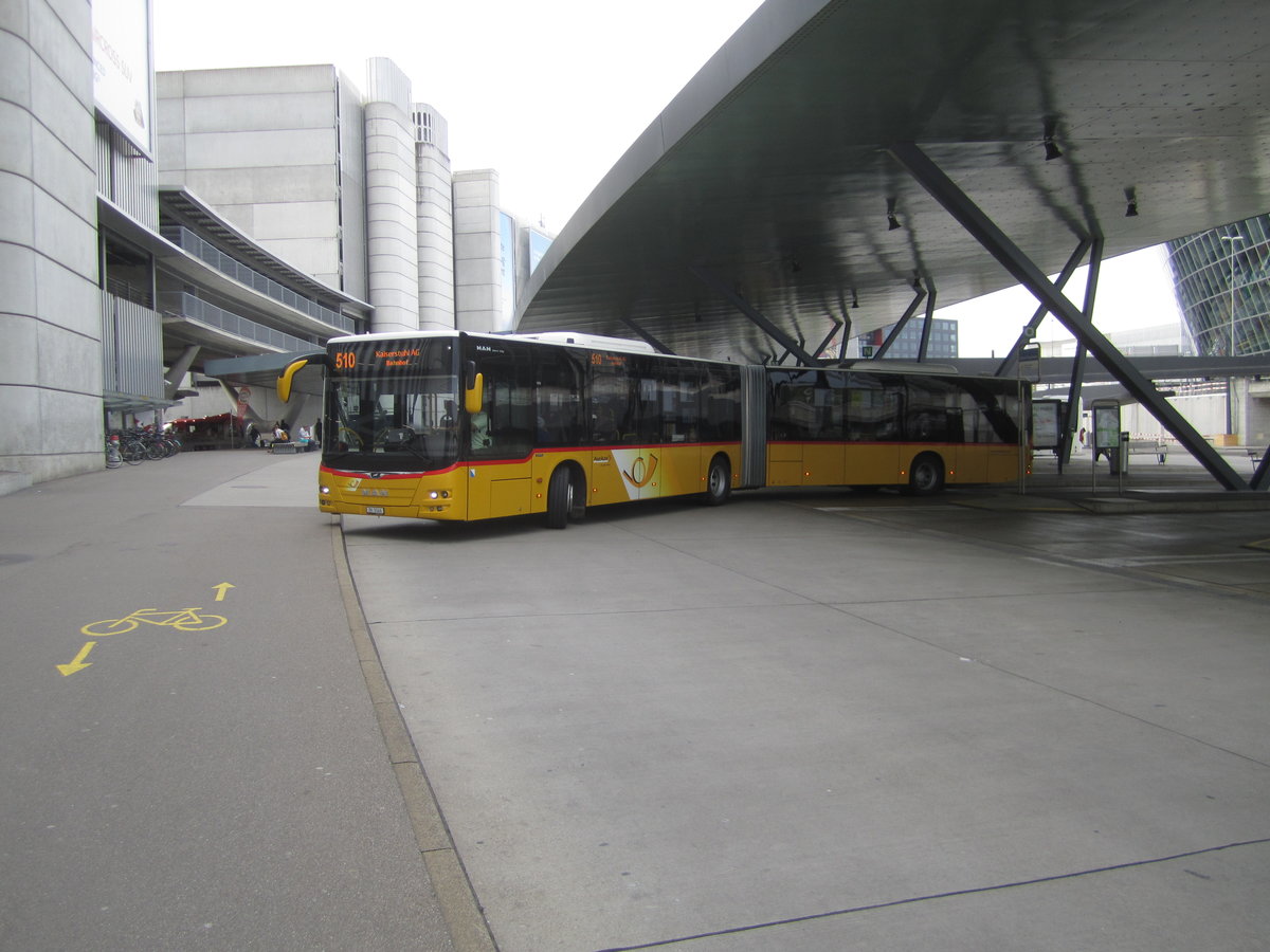 Postauto/PU ABSN Nr. 357 (MAN A23 Lion's City G) am 18.5.2019 beim Flughafen Zürich