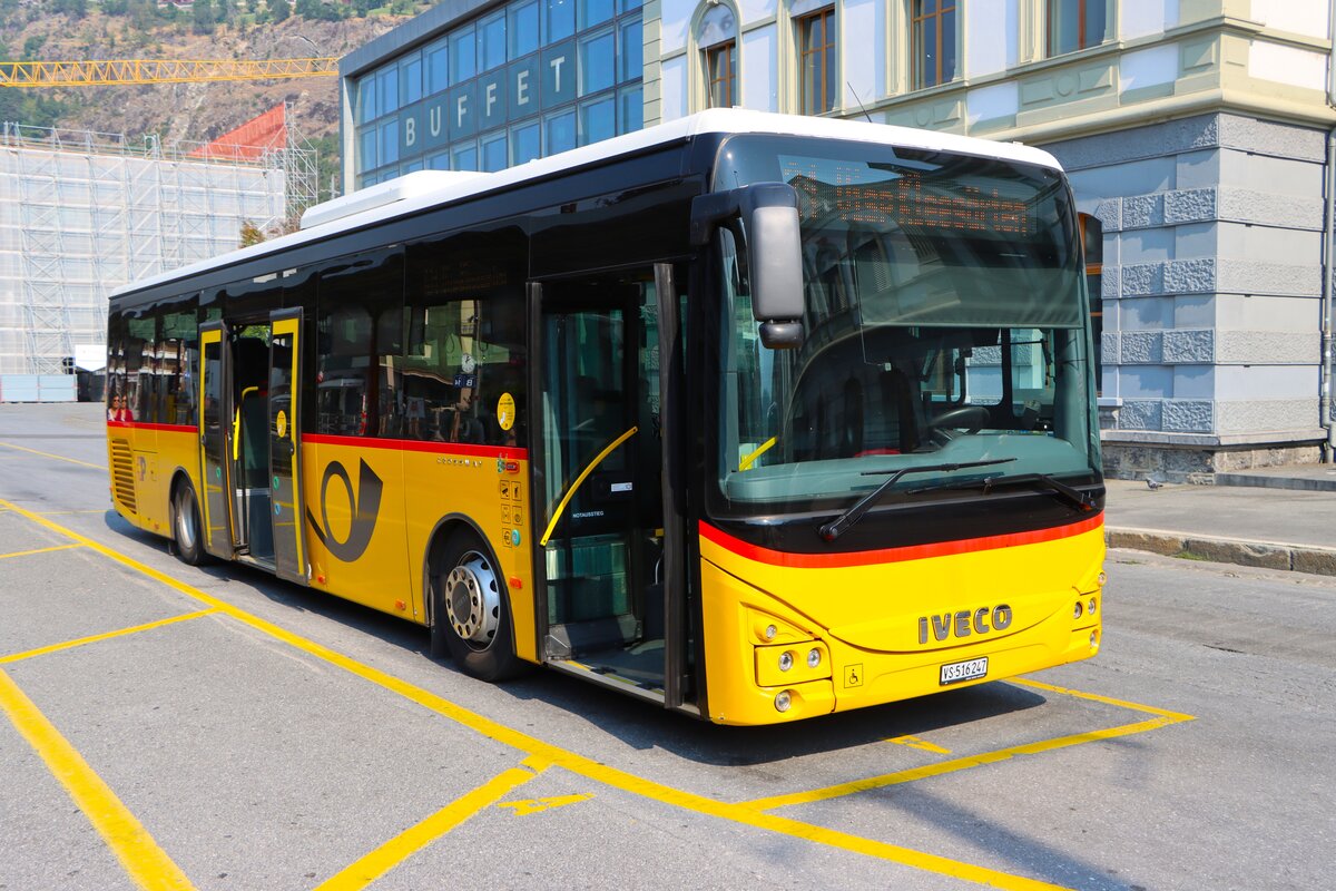 Postbus IVECO Linienbus am 10.07.26 in Brig Bahnhof