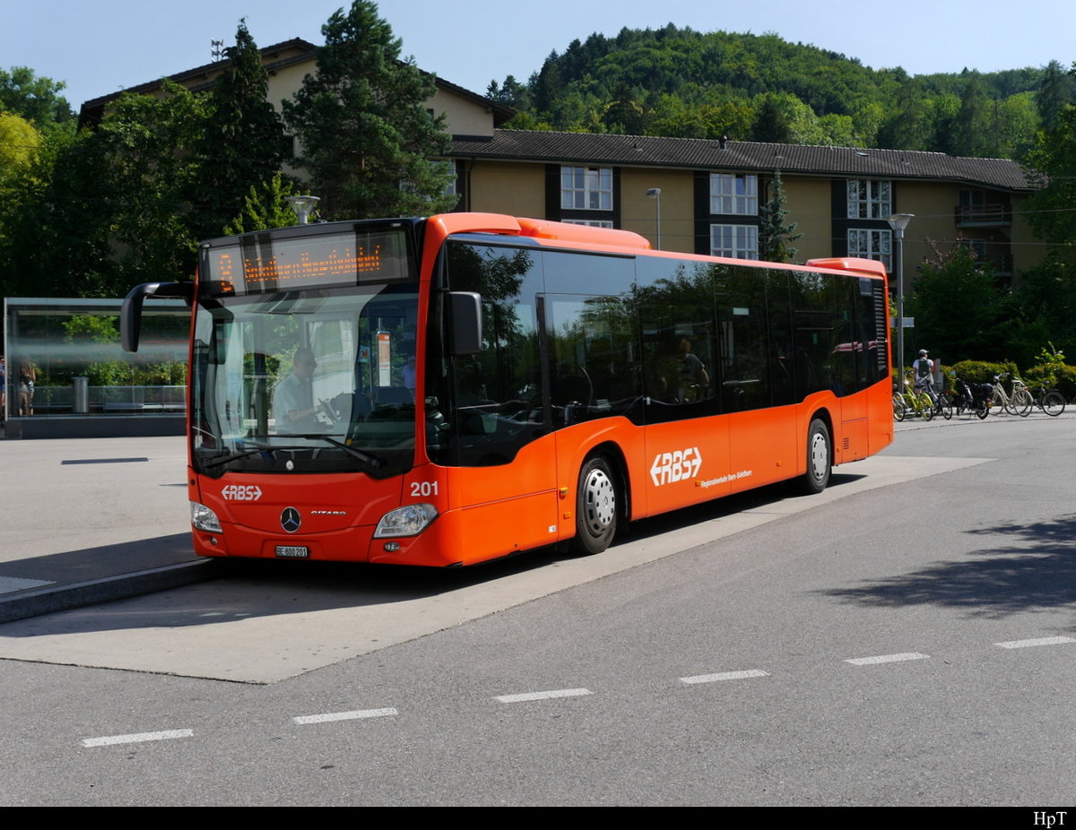 RBS - Mercedes Citaro  Nr.201  BE  800201 unterwegs auf der Linie 8 in Büren an der Aare am 30.06.2018