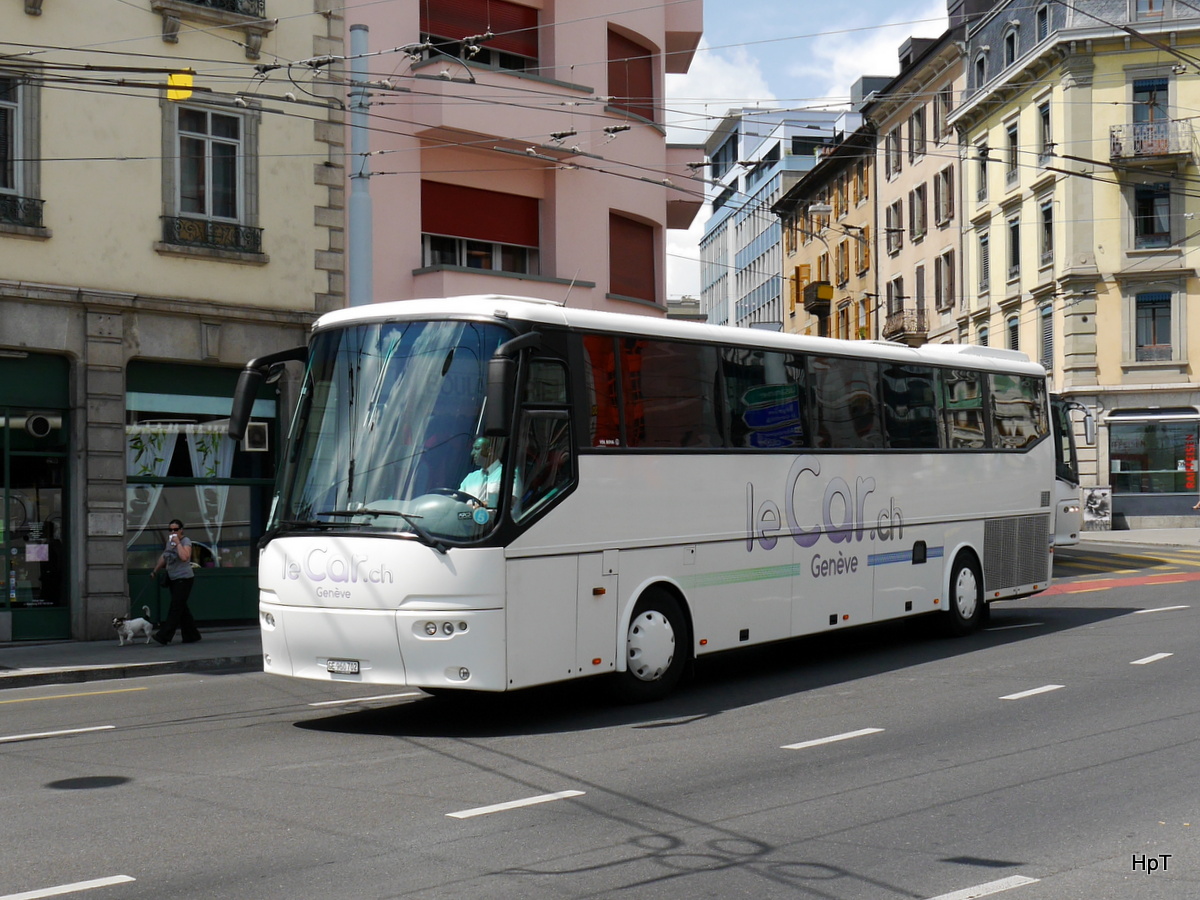 Reisebus - BOVA unterwegs in der Stadt Genf am 03.06.2017