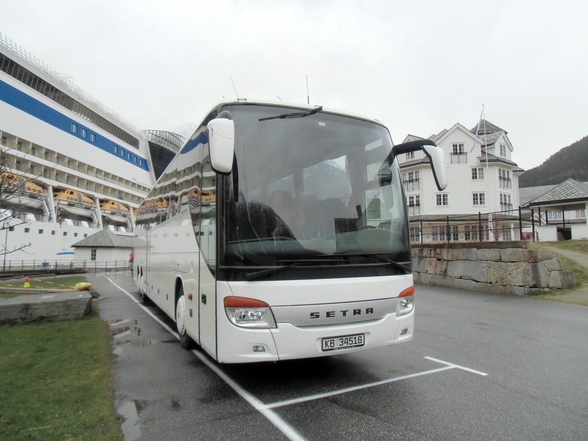 Reisebus Setra am 08.04.14 in Eidfjord