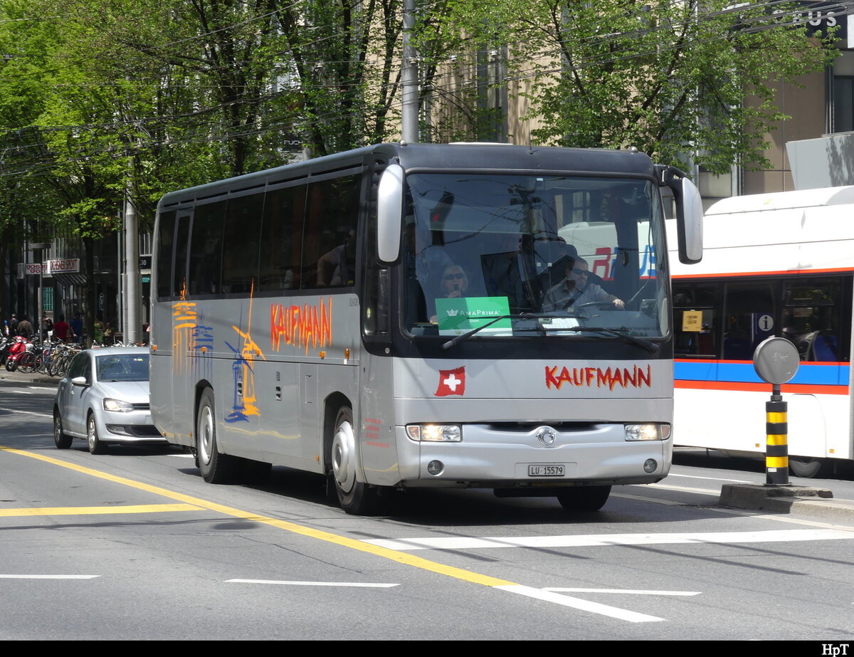 Reisecar  Irisbus Ilade unterwegs in der Stadt Luzern am 18.06.2022