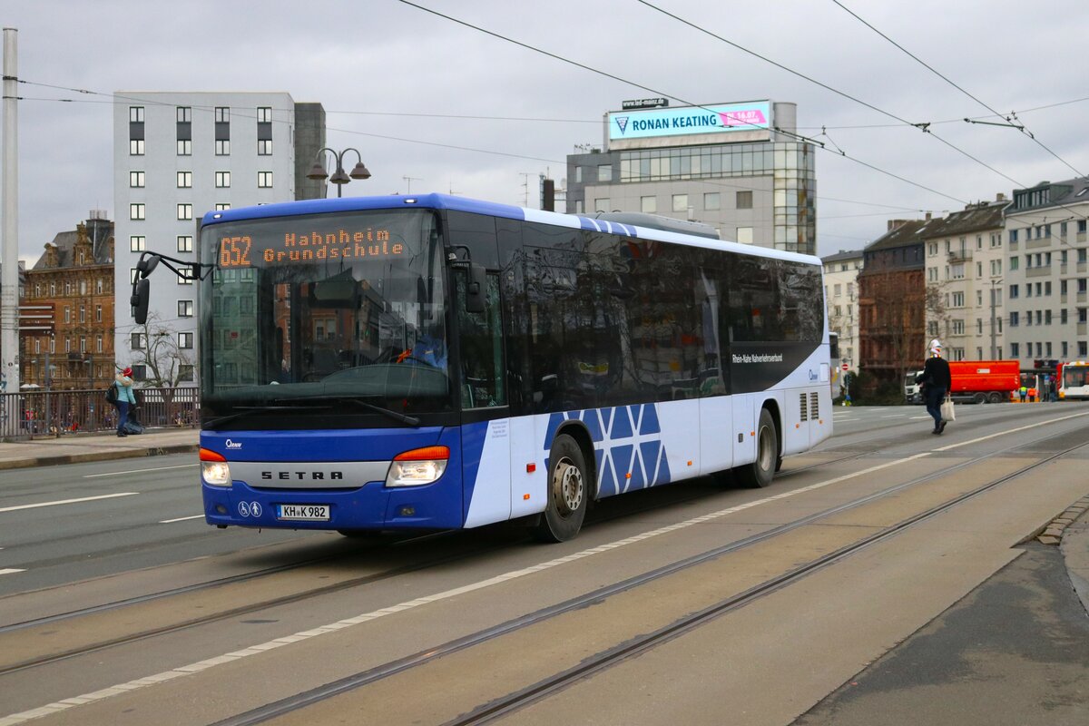 RNN Setra Überlandbus am 12.02.24 in Mainz Hauptbahnhof