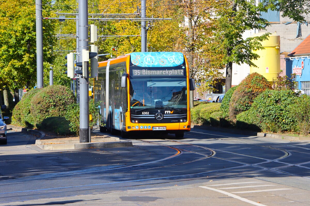 RNV Mercedes Benz eCitaro Wagen 6302 mit Wasserstoffzellen am 27.09.26 in Heidelberg
