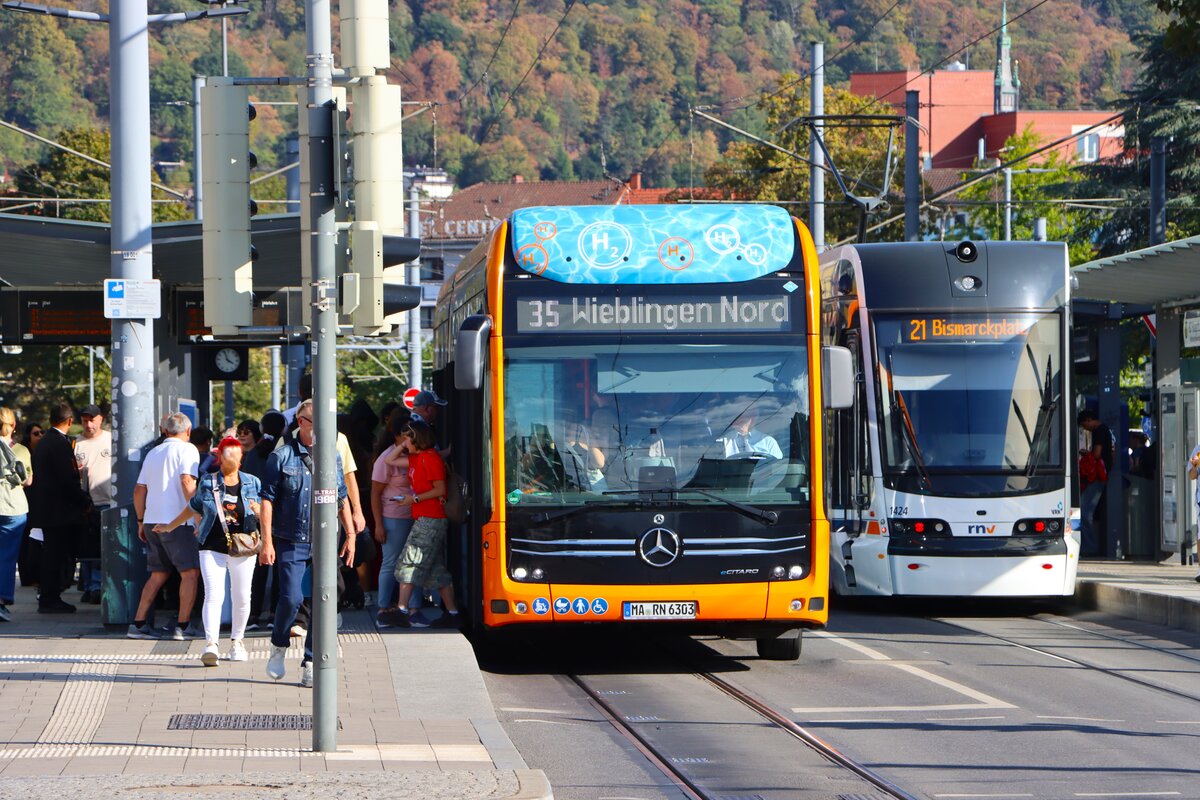 RNV Mercedes Benz eCitaro Wagen 6303 mit Wasserstoffzellen am 27.09.26 in Heidelberg